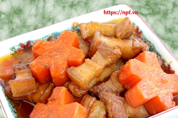 Ba chỉ hầm cà rốt Ba chỉ hầm cà rốt
