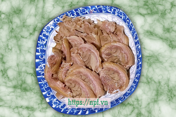 Thịt chân giò luộc